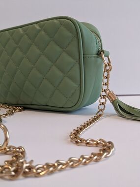 Quilted Green Crossbody Bag with Gold Chain